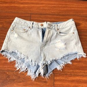 H&M light jean shorts